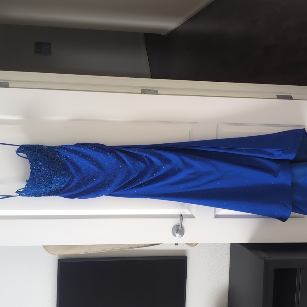 Amelia Couture Open Back Royal Blue Prom Dress Size 0